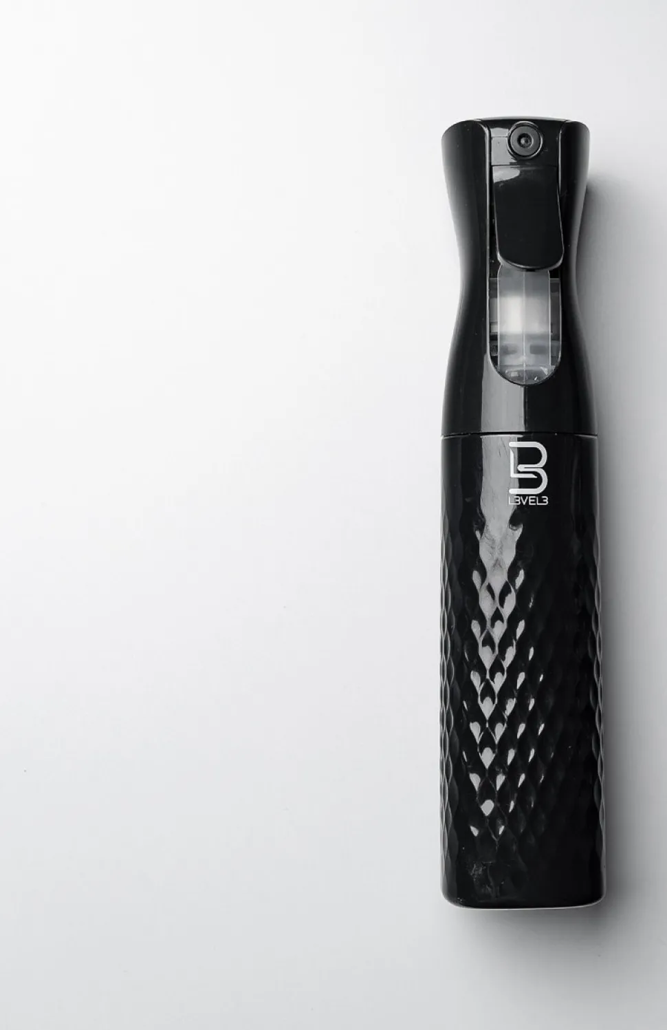 L3VEL3 - Beveled Continuous Spray Bottle Black