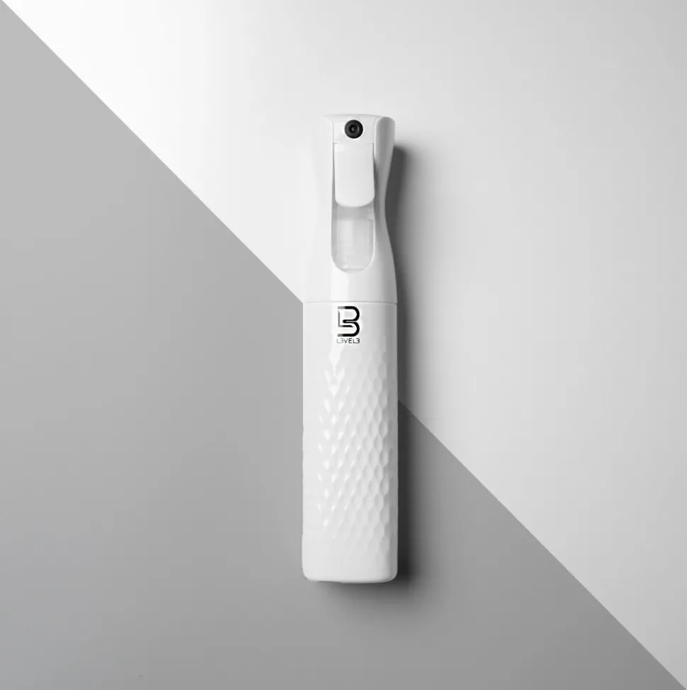 L3VEL3 - Beveled Continuous Spray Bottle White