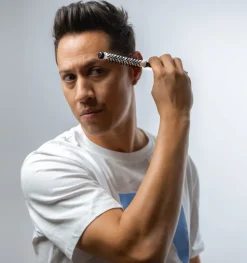 L3VEL3 - Wooden Round Brush Set