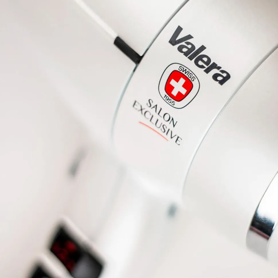 Valera Salon Exclusive Master Pro 3200 Pearl White - 2400 W